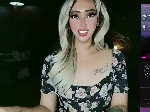 prettybushy's Live XXX Chat