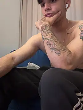 Chat XXX ao vivo de bigjacksonxh