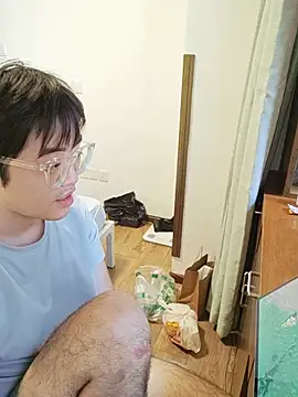 Charliez0088のライブXXXチャット