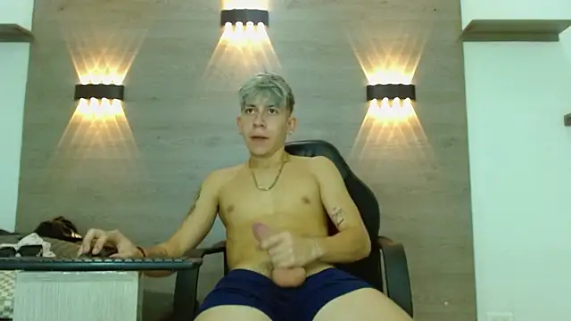 Gaeliitto Live XXX Chat