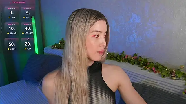 LindaThackerrn Live XXX chat