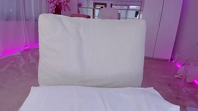 XXX chat uživo modela missdiamond_