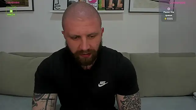 Gerard_Finbar live XXX chat