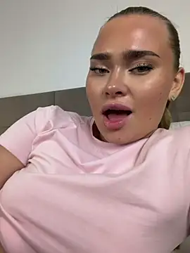 Czat XXX na żywo – MonicaWestt