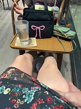 Meii-meyy Chat XXX live