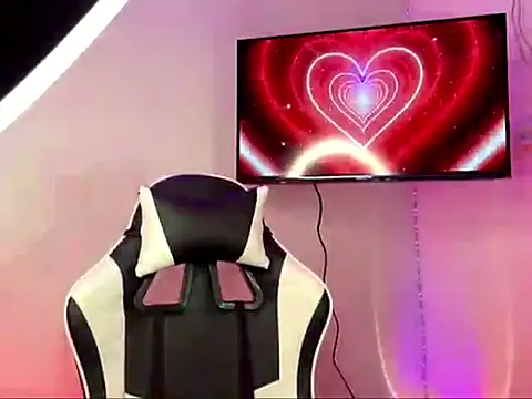 AlexxxGod 现场XXX聊天
