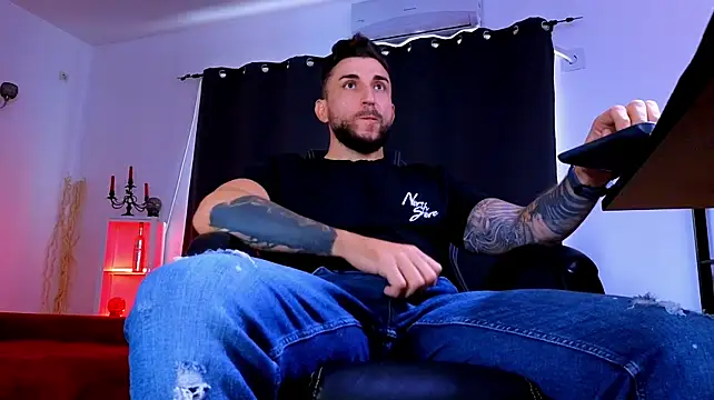MightyAaron66 Obrolan Langsung XXX