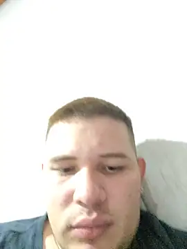 AdrianLust Chat XXX in diretta