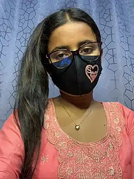 Arpita-20 লাইভ XXX চ্যাট