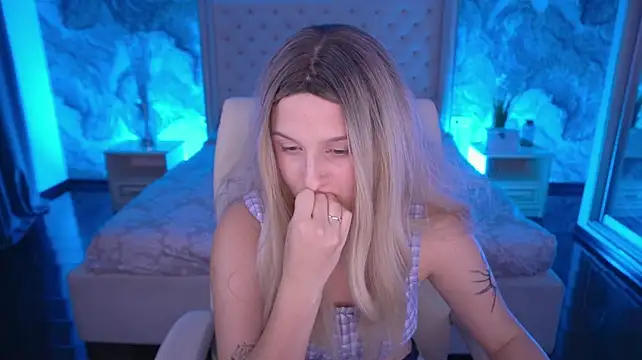 VikVikLove Chat XXX in diretta