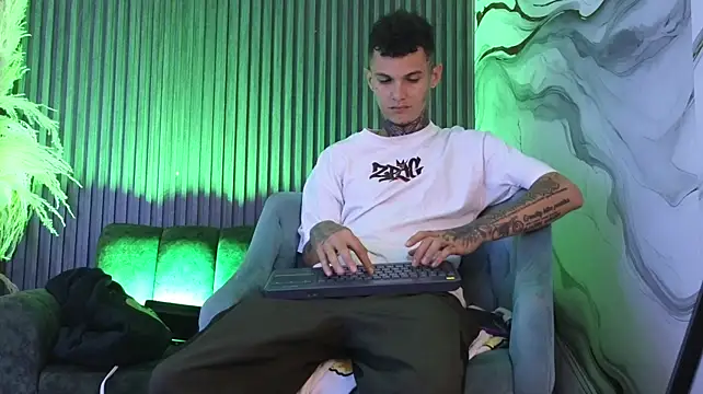 Paulo_527's Live XXX Chat