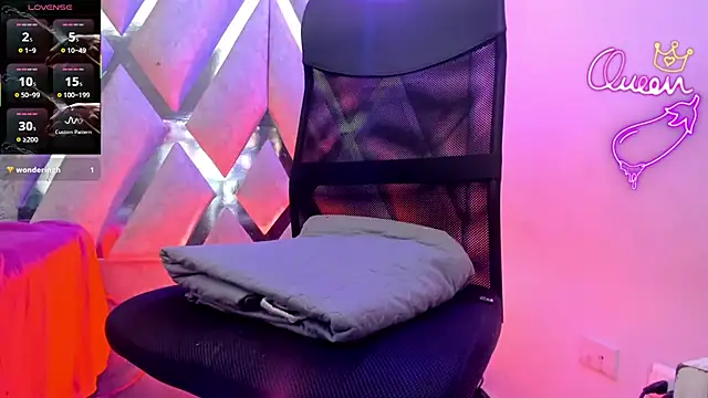 AnddieBaker's Live XXX Chat