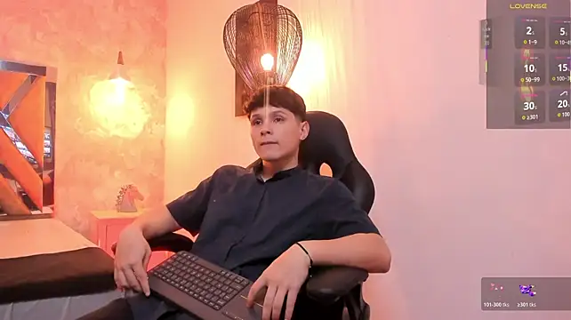 kraven_lust Adlı Modelin Canlı XXX Sohbeti