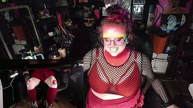 Sinstresshemlock's Live XXX Chat