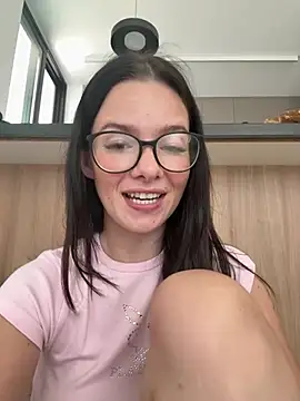 XXX chat uživo modela RoxiBlack