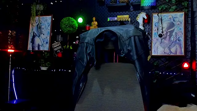 LexHardy Chat XXX live