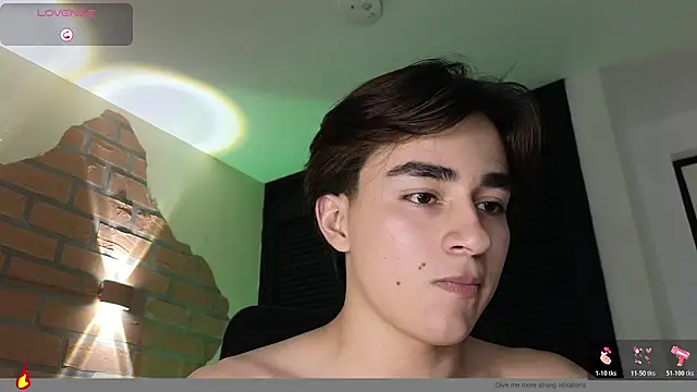 Connorr_01 Chat XXX in diretta