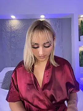 miavegax Adlı Modelin Canlı XXX Sohbeti
