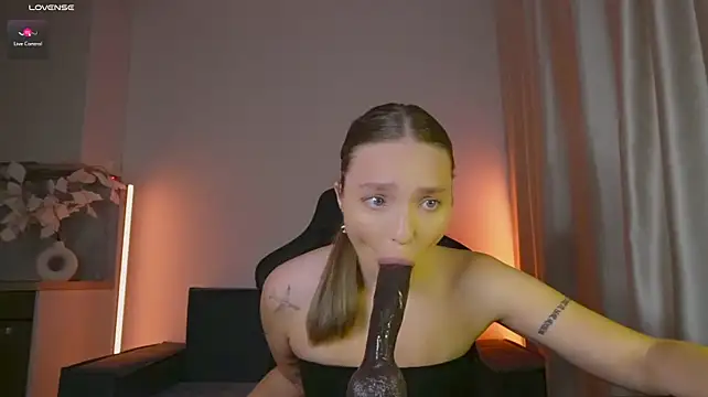 violla_sinzz XXX чат на живо