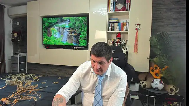 צ'אט XXX בשידור חי של SpartacusDaddy48