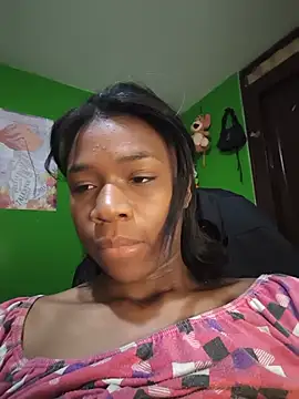 Chat +18 de Little_angell0 ao vivo