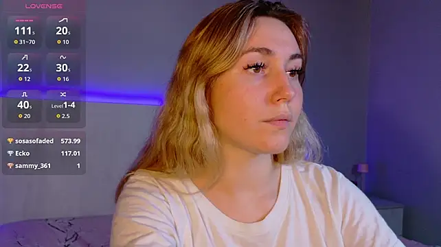LunaXBaddie élő XXX-chatje