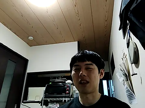 whitebriefboyのライブXXXチャット