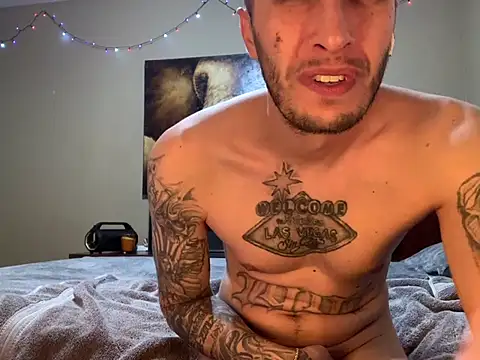 BWCJUICYJOSH's Live XXX Chat