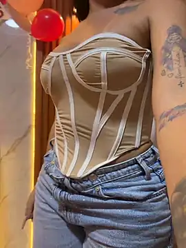 הופעת וובקאם של Noa_rousse01