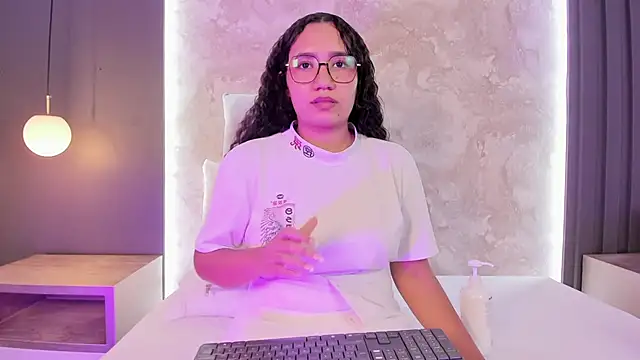 alysson_moon_'s Live XXX Chat