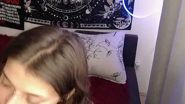 AlienforTwenty Chat XXX in diretta