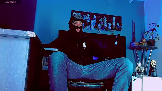 HannibalLester Live XXX-Chat