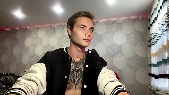 Chat XXX ao vivo de ErnestTarlet