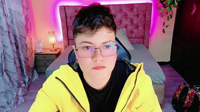 geminis_xxx's Live XXX Chat