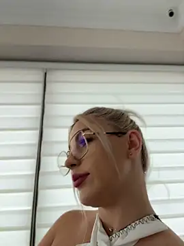 IveySin Chat XXX live