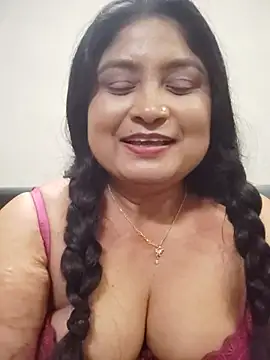 hornyriyanka's Live XXX Chat
