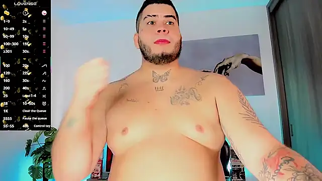 Chat +18 de Thomas_chubbyxhot ao vivo