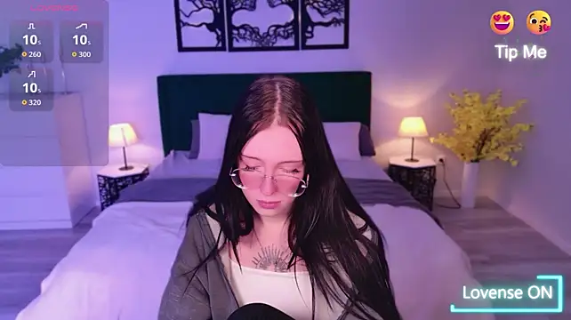 AlexisBliss Adlı Modelin Canlı XXX Sohbeti