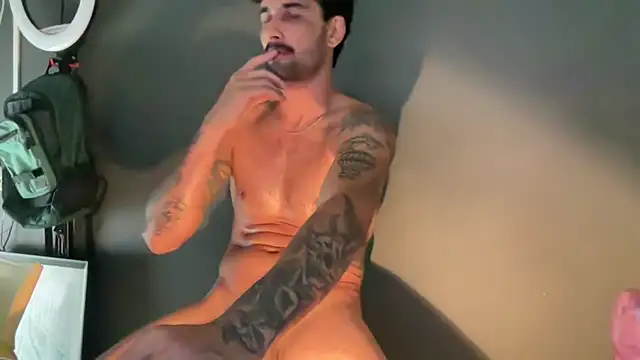 Chat XXX ao vivo de ZeusDelicious
