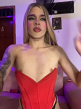 Valery2_salazar Chat XXX in diretta