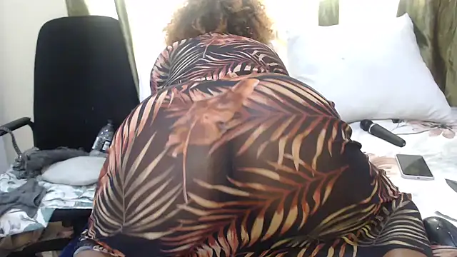 Foxybrownxx1's Live XXX Chat