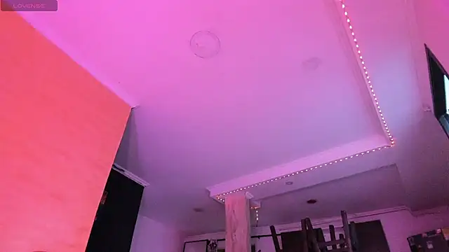 PervertedMissCloen Live XXX chat