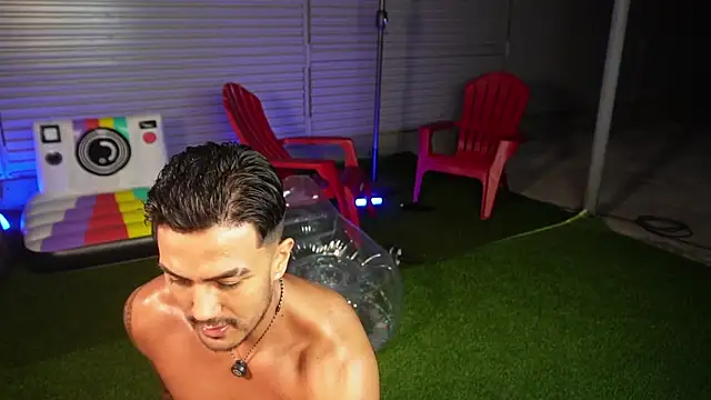 แชท XXX สดของ aaron_bolt