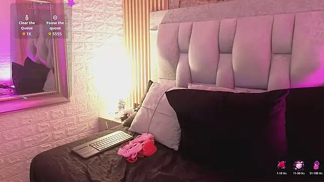 Živý XXX chat AndreinaLopezz
