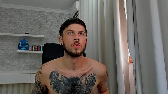 JonahShaw Adlı Modelin Web Kamerası Şovu