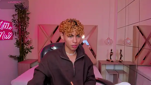 Anyelo_Twink Live XXX-Chat