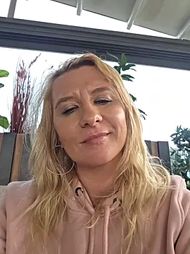 KaylinJan Live XXX-Chat
