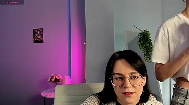 Eleanor_Lily's Live XXX Chat