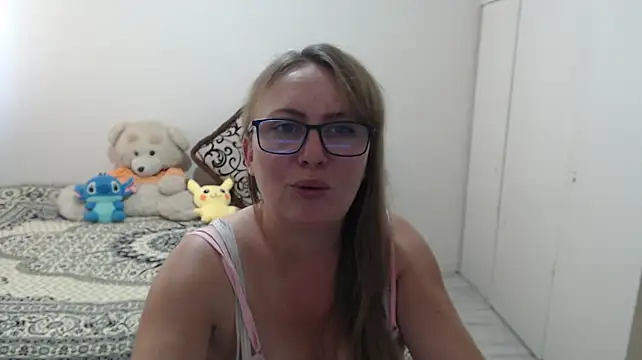 MargotLot XXX чат на живо