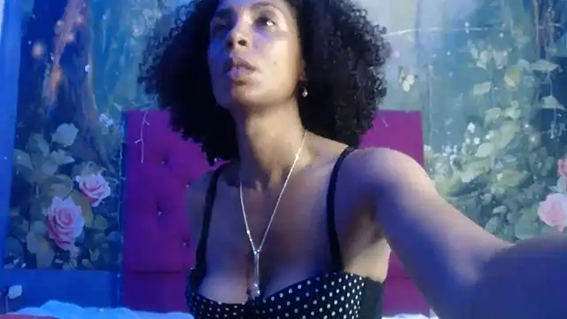 rosa_skinny's Live XXX Chat